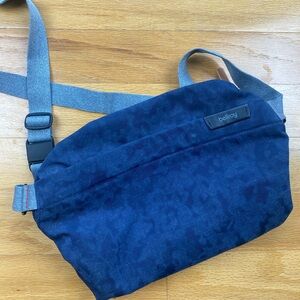 Bellroy SMALL BATCH Sling Bag Blue Camo Patterned Subtle Travel Bag Navy Blue